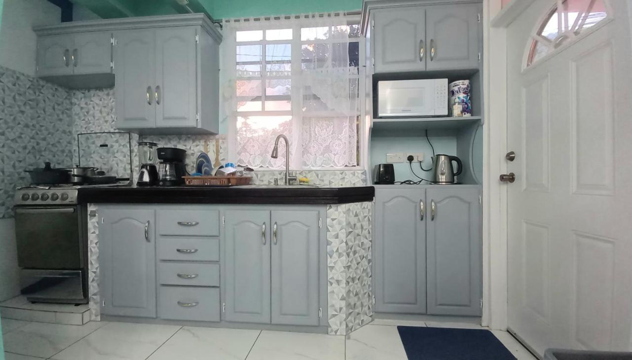 Cozy Vacation Retreat With Free Parking Apartment โรโซ ภายนอก รูปภาพ