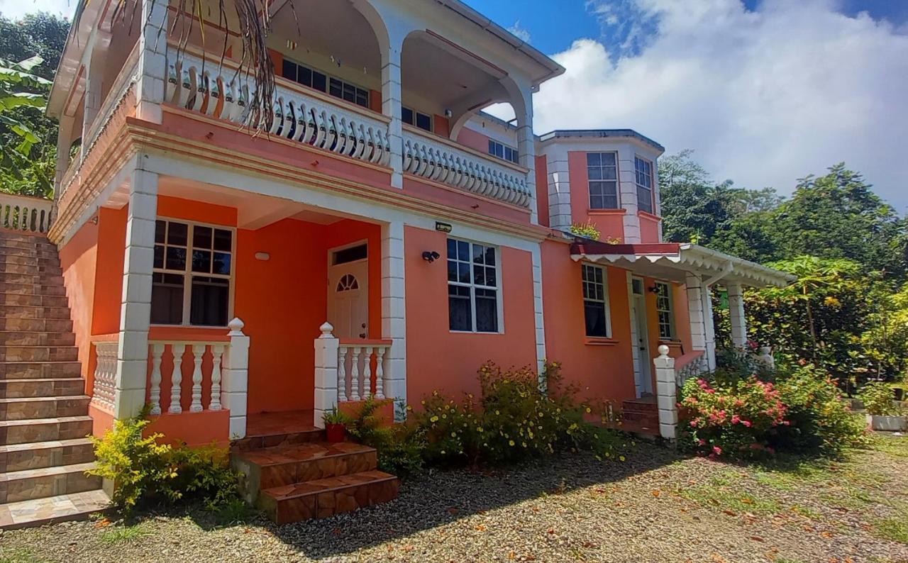 Cozy Vacation Retreat With Free Parking Apartment โรโซ ภายนอก รูปภาพ